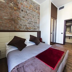 Arena Luxury Rooms
